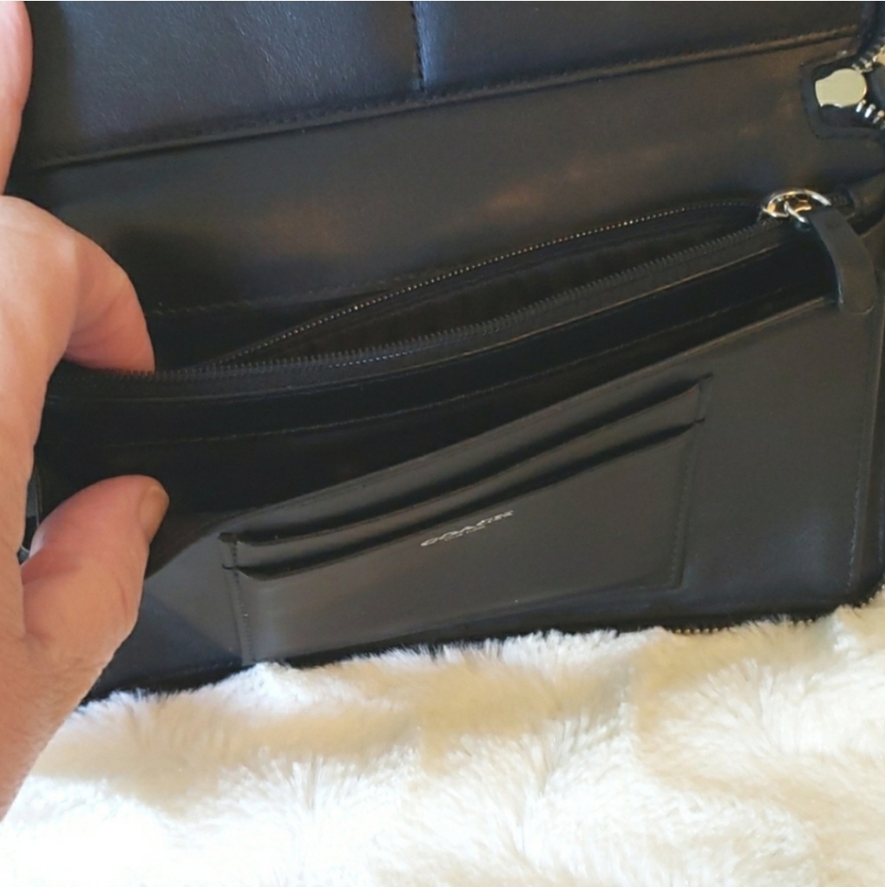 Coach Black Wallet - Picture 4 of 15